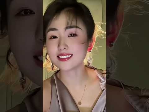 女生不脫衣服 サムネイル