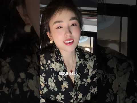 竟然没穿衣服！👙 サムネイル